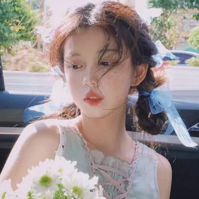 黑夜中的玻璃人偶